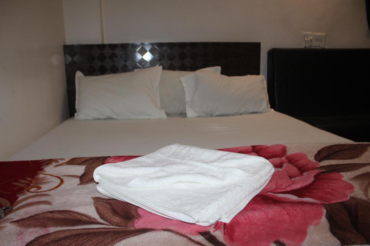 Hotel Avadh Nagpur Exterior photo